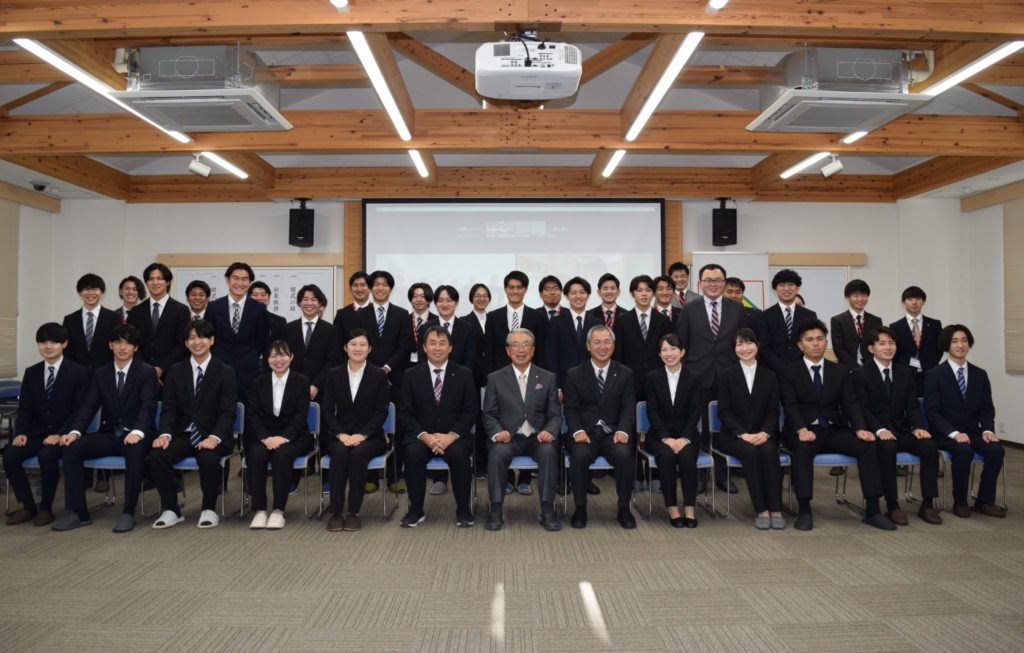 内定式の掲載画像