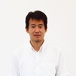 山根 昭仁