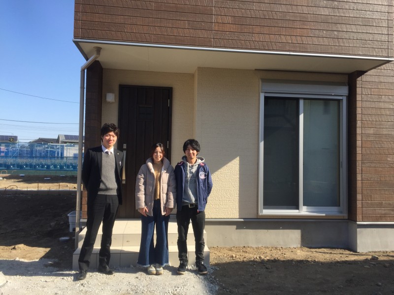 自然の温もりを感じられる、ご夫婦の性格が表れた住宅