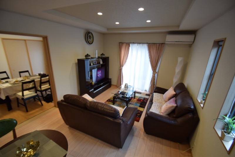 全室南向きの日当たり良好の家