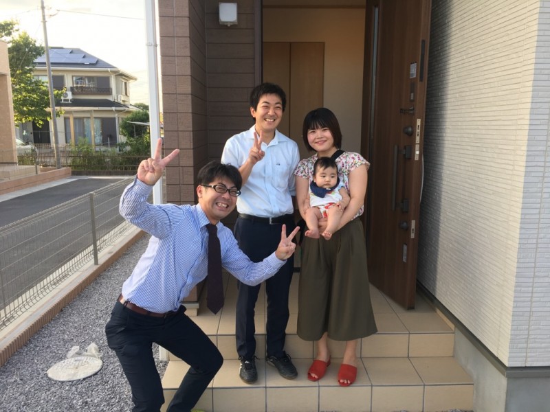 広い土間収納とおしゃれな折り上げ天井があるお家