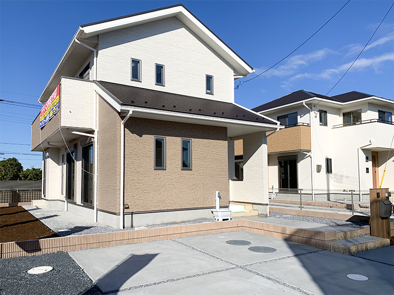 日当たりと収納力が自慢のお家！